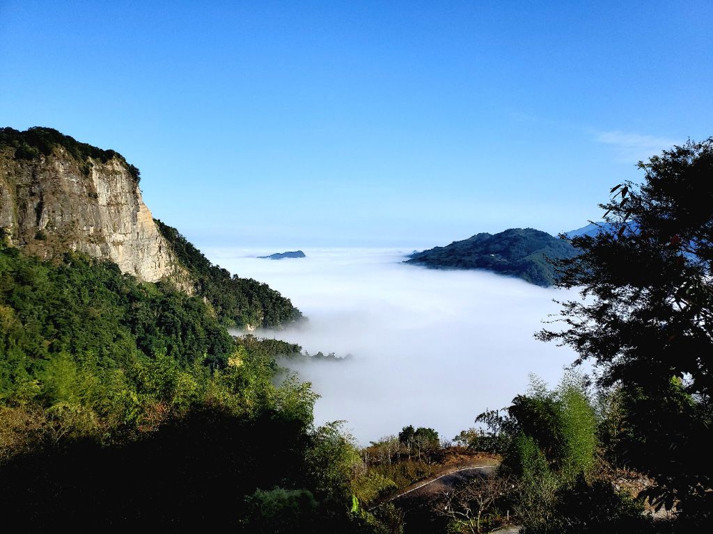 馬那邦山登山口美景